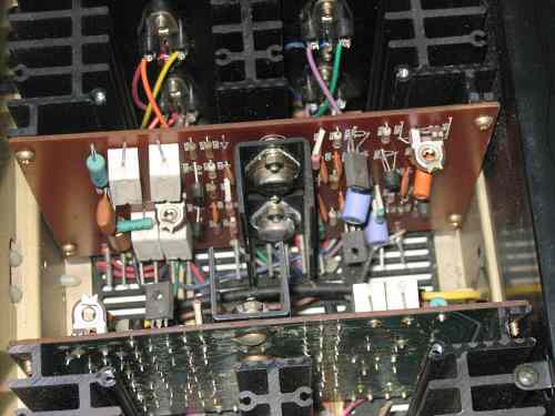 NAD_Model_200_07pieni.jpg